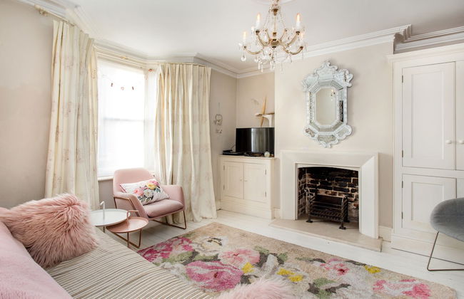 No. 81 Tower Street - Foto 1