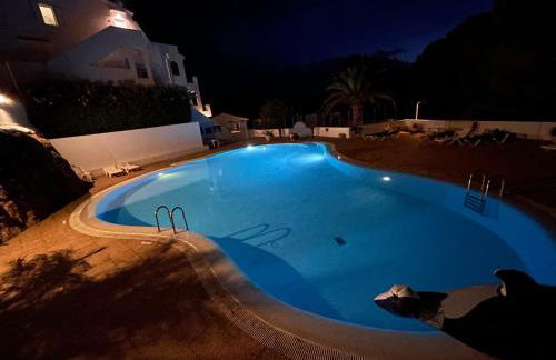 FLAT Surrounded by Nature WIFI & Pool & beach Nearby - Foto 34