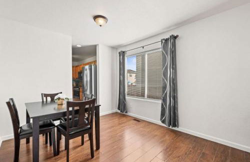 Spacious SIX Bedroom, Great Location - Foto 15