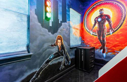 Luxury Resort Family Home Professionally Furnished Ultra Comfortable beds Epic Mario Game Room Themed Bedrooms Heated Pool and Spa Outdoor Grill Golf Course View - Foto 14