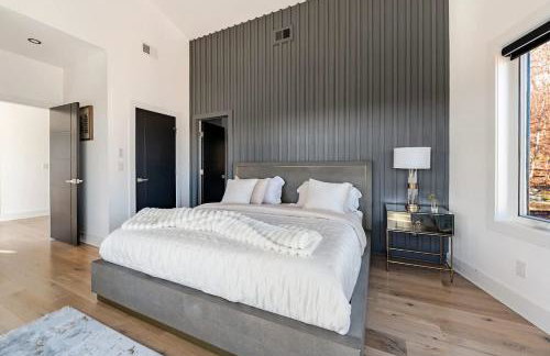 Modern Lakeview Home with Private Dock Sleeps 5 - Foto 26