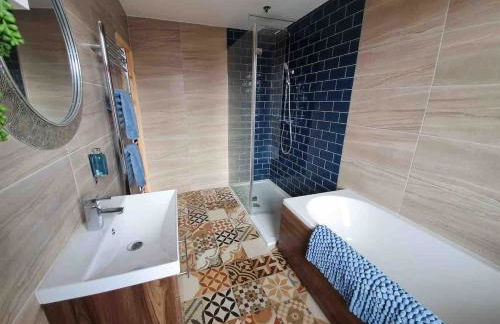 Ocean Suites HOT TUB - sleeps 11 - Foto 8