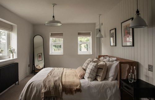 Luxurious Manor House with Sea Views - Sleeps 10 - Photo 4