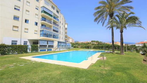 Stylish 2BR in Estepona, Walk to Beach & Old Town - Photo 4