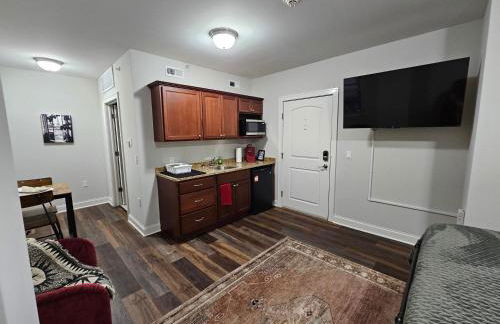 Cozy King Bed Stay at the Historic Inman - 201 - Foto 2