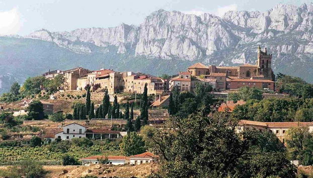 A panoramic view over Laguardia