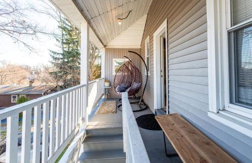 Sunny & Spacious 2BD 1BA WFH Apt-Huge Yard & Patio - Foto 59