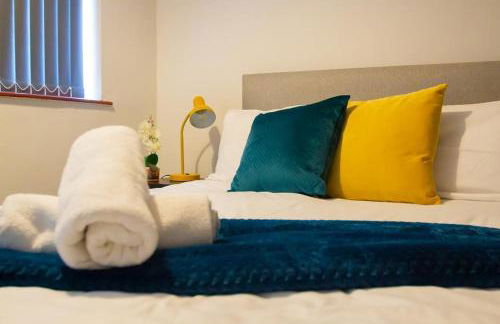 Hilltop Place Suites 3 Bedrooms 4 beds for CONTRACTORS with FREE PARKING FOR VANS - Foto 12