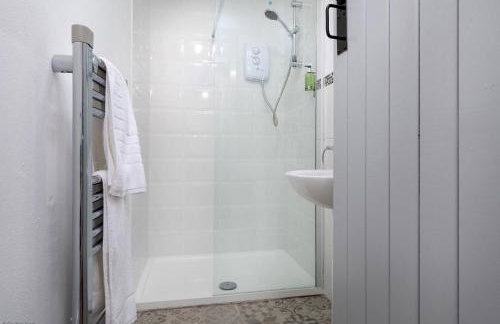 Barn Retreat with Valley Views & Onsite Dog Field - Foto 6