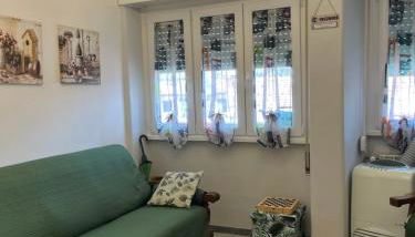 Intero Appartamento dei Pini - posto auto incluso - 4 piano senza ascensore - Foto 3