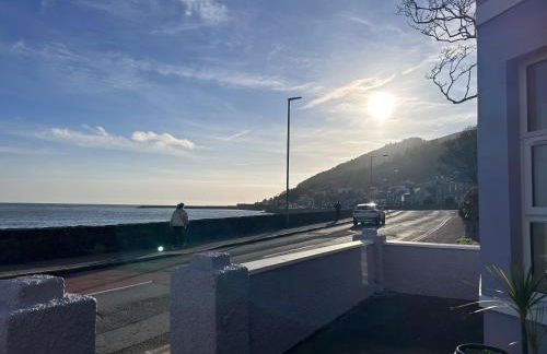 Seafront Apartment - Foto 17