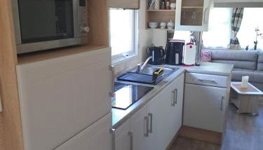 De´ Borns Mobielhome - Foto 5, stove