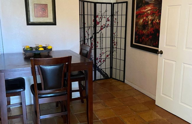 Treehouse Apartment Rentals - Foto 17