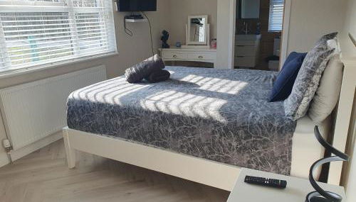 Routh 2-Bed Luxury Lodge Hot Tub & Lake View - Foto 3, towels