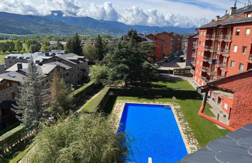 Piso Puigcerda vistas y piscina - Foto 15