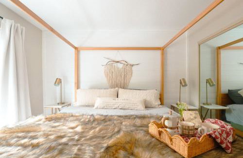 Cozy 2BR Condo Walk to Lake, Saltwater Pool and Golf - Foto 18