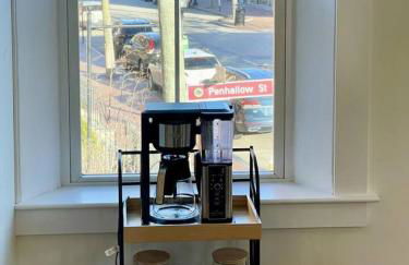 4 King Suites, Downtown, Outlets, Beach, Historic - Photo 22