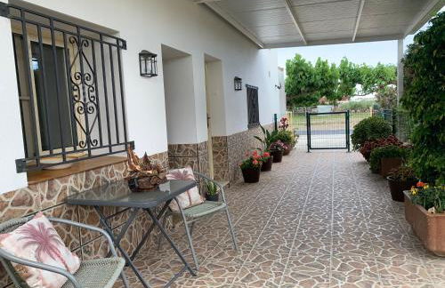 Casa Enric , con zona infantil, piscina y parking privado - Foto 13