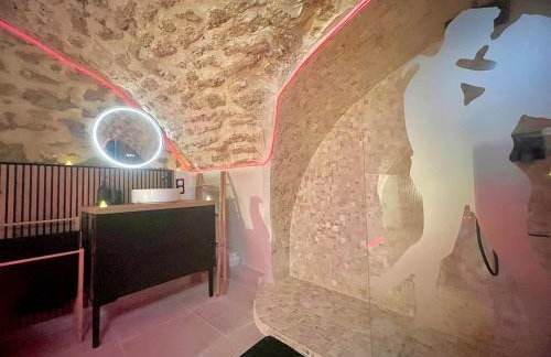 Secret LoveRoom - SpaBalnéo, Lit King Size, CLIM, Chic, calme et discret, 2 personnes - Foto 5