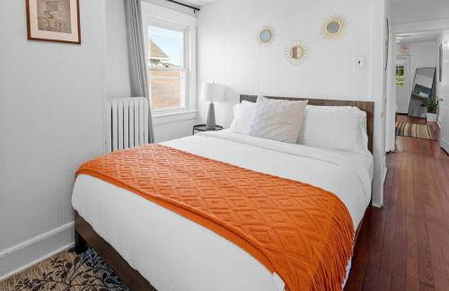 5BR 3BA Family Retreat 2 Blocks from Beach - Foto 30