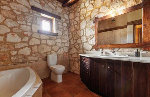 Armos Stone Villa - Private Pool & Sea Views, by ZanteWize - Foto 15