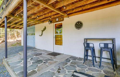 Less Than 1 Mi to Lake Cabin with Hot Tub in Greentown! - Foto 29