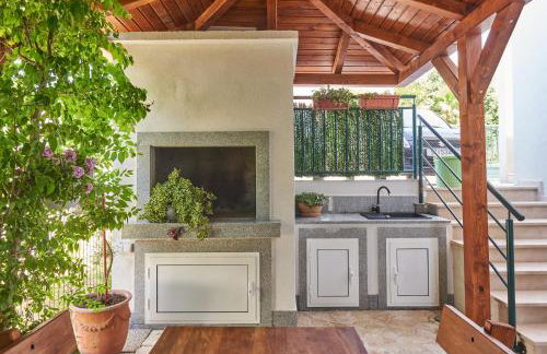 Villa Barbara-Kastela with heated pool - Foto 13