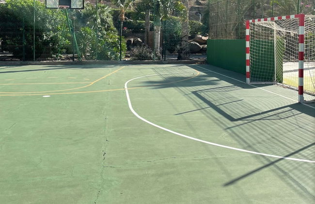 Sunny Seaview Modern apt - Pool and Beach Access - Foto 19