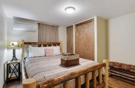 Hot Tub + Sauna + Deck + Firepit + Beach Access + Near Dining Grateful Escape by Avantstay - Foto 74