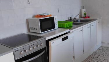 A 5 Minutes des Ocres Gïte La Charite Gordes Roussillon - Foto 3, stove