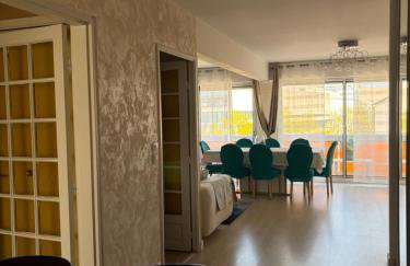 Bel appartement spacieux et lumineux de 100m2 au 3e étage avec ascenseur -A 5mn à pied du parc des expositions congrès de Dijon et ENG et 10mn du centre ville place Parking devant l'immeuble - Foto 5