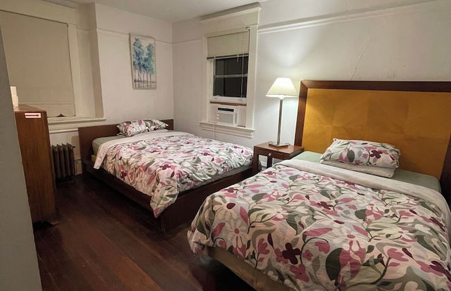 West Broadway guesthouse - Photo 30