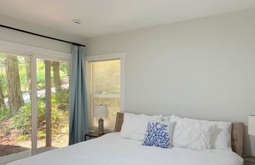 Sudden Valley Luxury Stay-Steps to Lake Louise - Foto 13