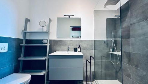 Tortona-Navigli Suite Via Forcella - Foto 4, towels, Shower