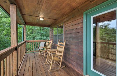 Rustic Young Harris Cabin with Fire Pit and Views - Foto 30