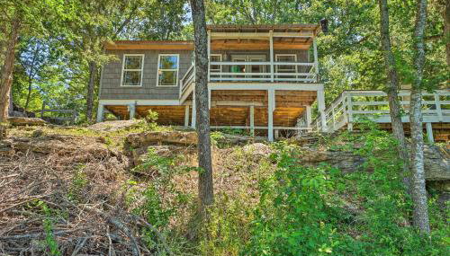 Waterfront Cottage in Fort Towson with 2 Decks! - Foto 2