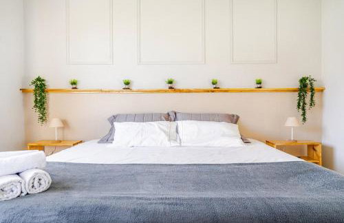 Casa espaçosa com quintal perto da lagoa - Foto 3