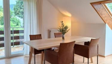 WEINBERGBLICK Wohnung im Haus FREY - 2BR ,Küche, 2 Bäder, 2 Balkone, Parkplatz direkt vor der Tür - Foto 3