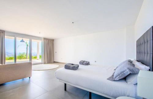 weforyou Exclusive Villa Mairena Private Pool BBQ & Views - Photo 39