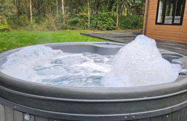 Cherry Tree Lodge with Hot Tub near Alton Towers - Foto 7