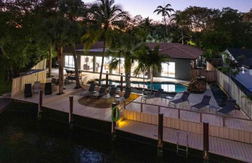 Riverbend Yacht Retreat Waterfront Villa with Pool - Foto 2