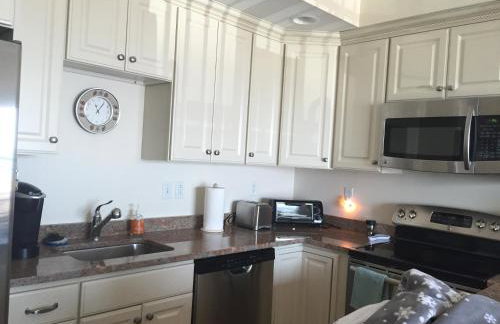 Ocean Front condo in the heart of Hampton Beach - Foto 32