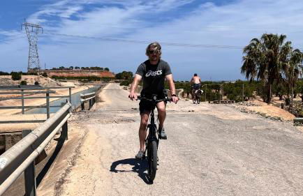 Punta Prima - Charming Spanish Apartment with South-Facing Terrace by the Sea - Foto 37