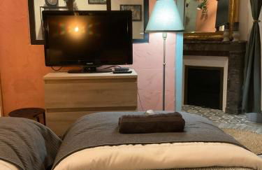 Les Loges Du Théatre 160m2 MAISON PRIVÉ 14 personnes MAX tout équipé a 200m de l'AVENUE DE CHAMPAGNE et toutes commodités DEGUSTATION CHAMPAGNE OFFERTE jacuzzi sauna jeux velos EMPLACEMENT EXCEPTIONNEL et CHIC - Foto 29