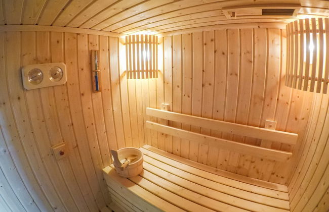 The Astra A719 - Foto 17