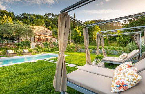Villa Ester, a Stylish Farmhouse on the Hills - Foto 149