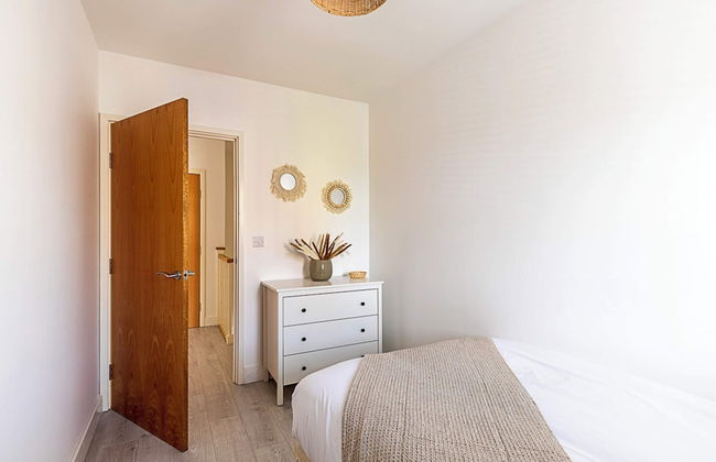 Semi-detached House With Modern Bespoke Interior - Foto 6