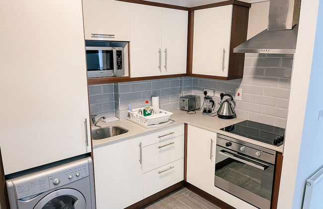 Broc House Suites - Photo 29