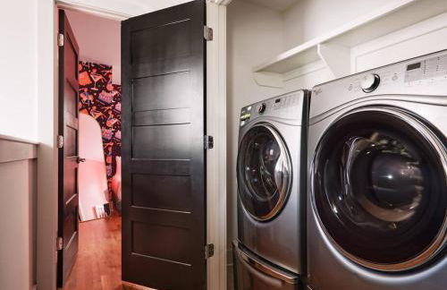 Ultimate Bach 10min to DT IG Walls Every Room - Foto 45