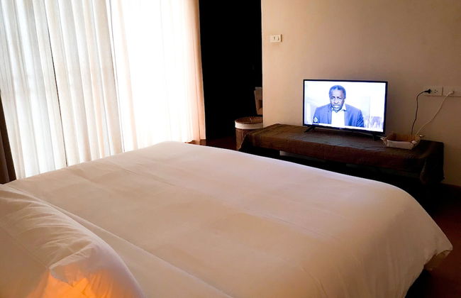 Siam Bright Suite - Photo 3